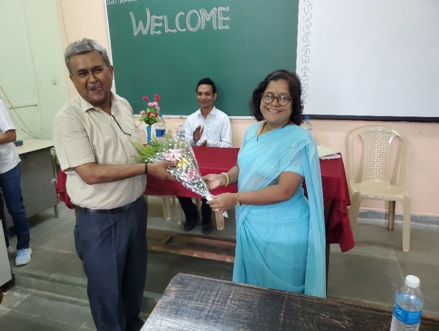 F:\Harshada Jadhav\Events PESA 2021-22\Guest Lect\Guest Lect - 2 (16 june 22)\Photos\20220616_105132.jpg